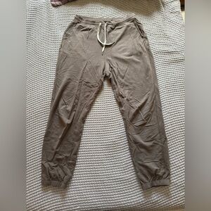 VUORI JOGGERS WOMENS SIZE M